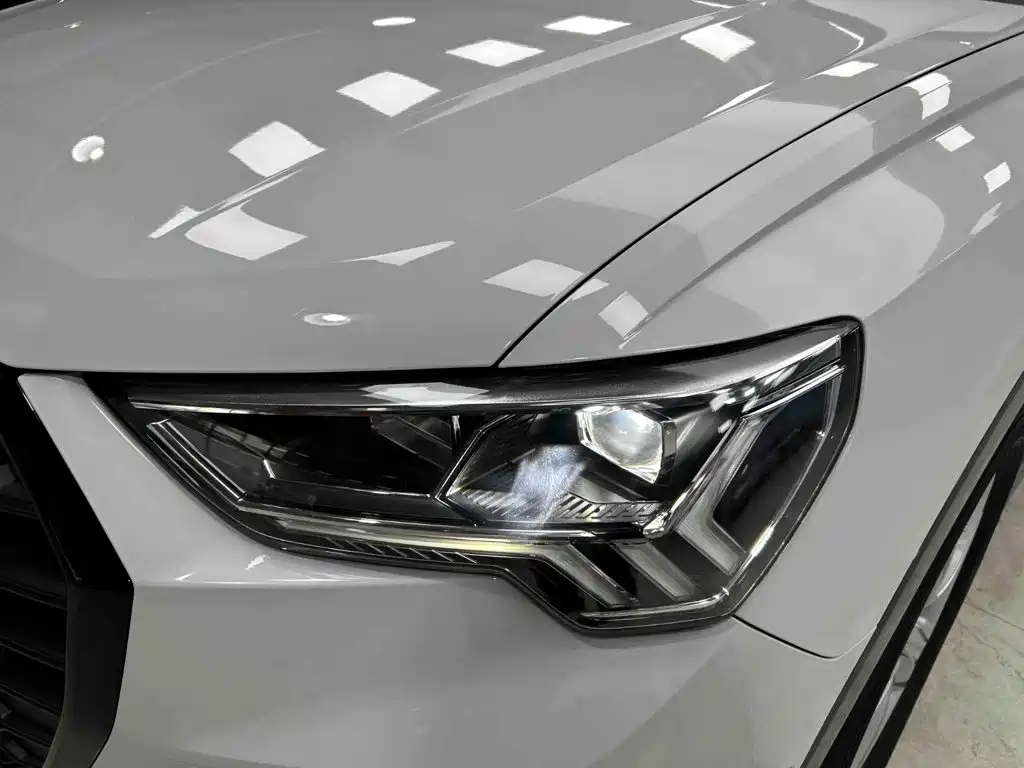Audi Q3 — фото 23