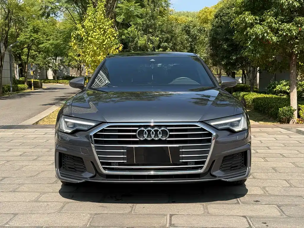 Audi A6L — фото 2