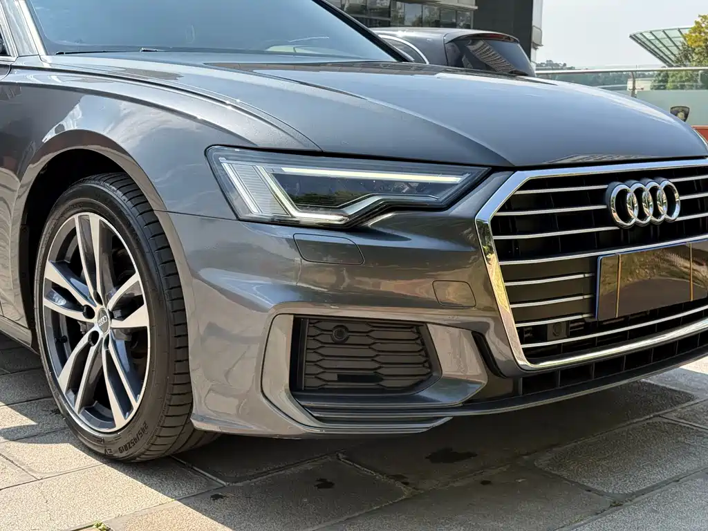 Audi A6L — фото 26