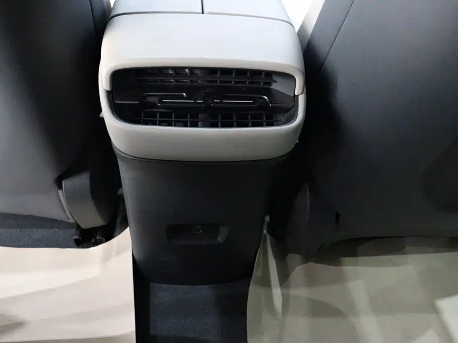 Audi E5 Sportback — фото 8