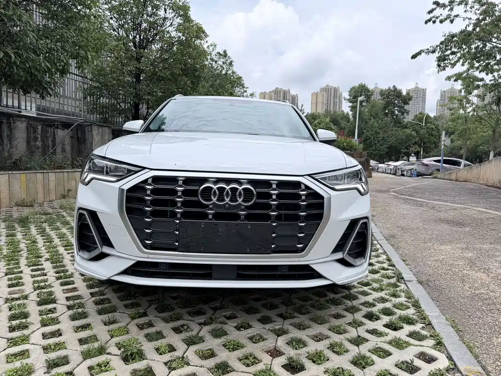 Audi Q3 — фото 2