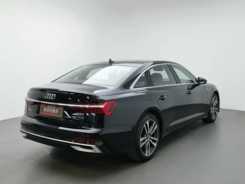 Audi A6L — фото 2