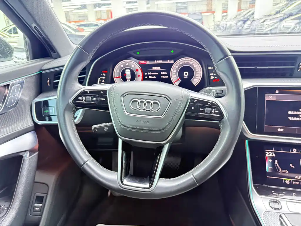 Audi A6L — фото 5