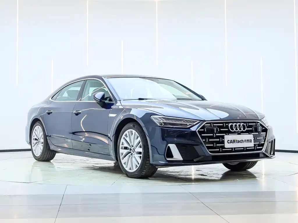 Audi A7L — фото 5