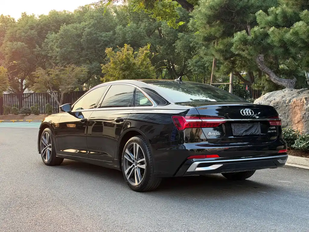 Audi A6L — фото 18