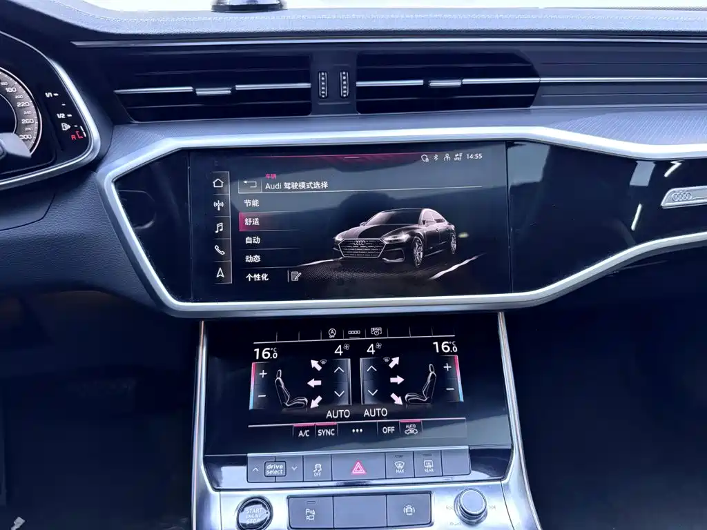Audi A7L — фото 14
