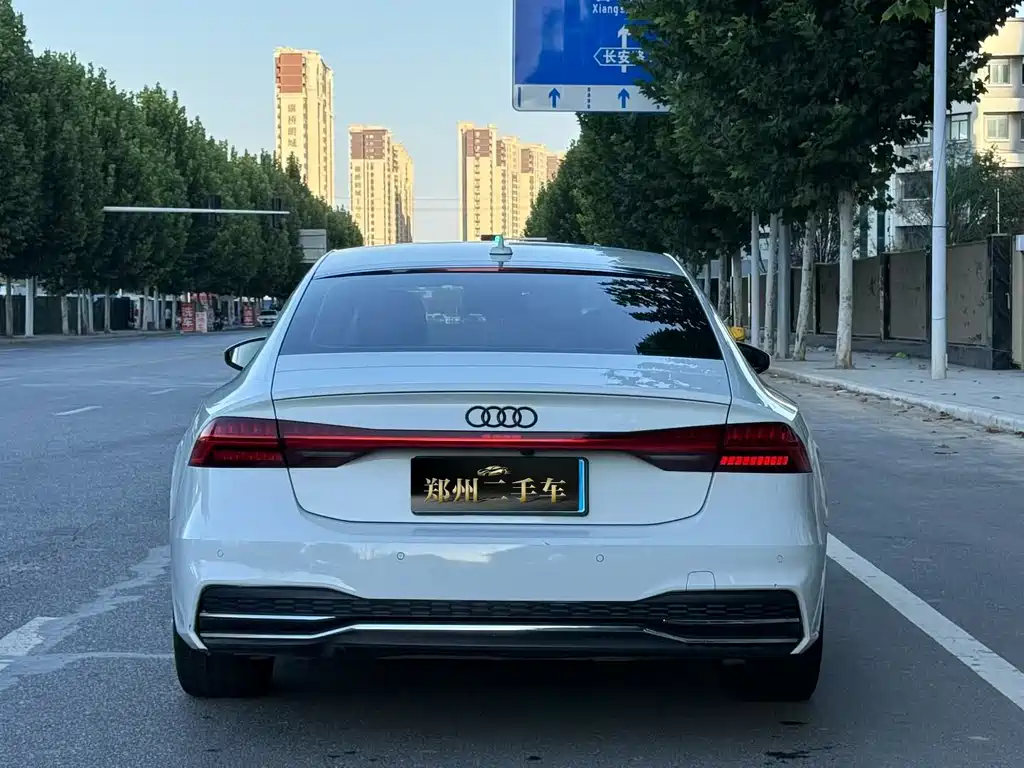 Audi A7 — фото 8