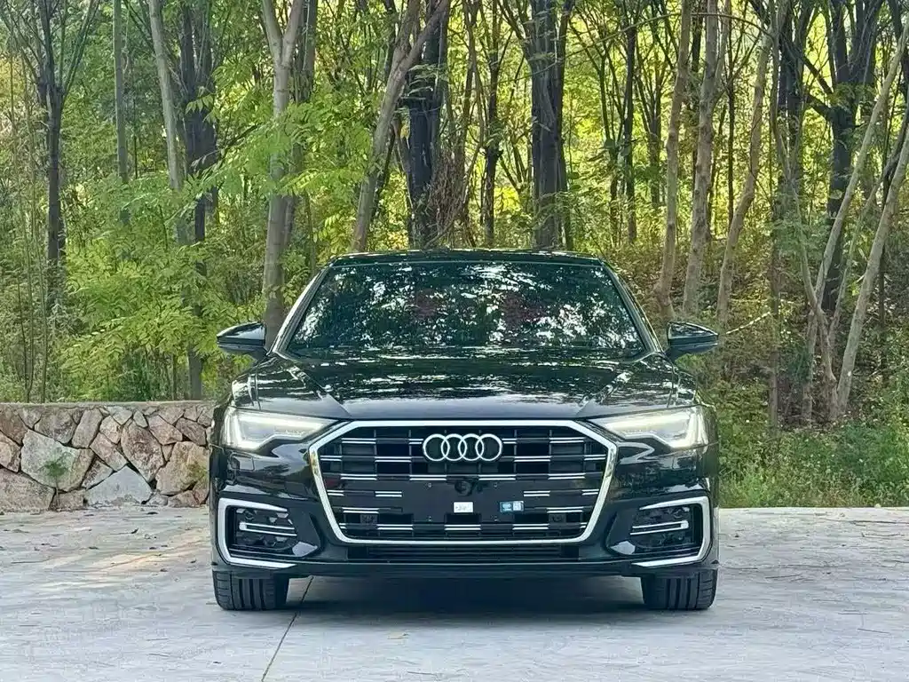 Audi A6L — фото 2
