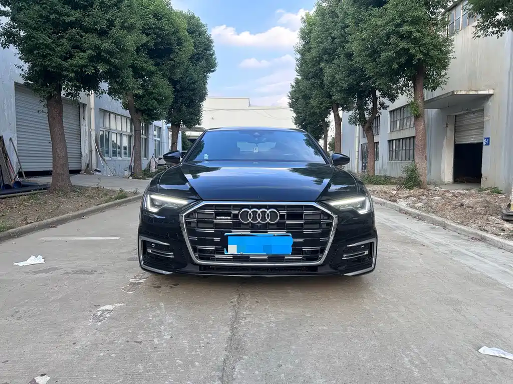 Audi A6L — фото 2