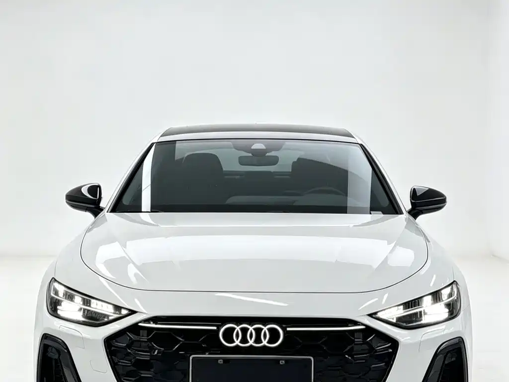Audi A5L — фото 2
