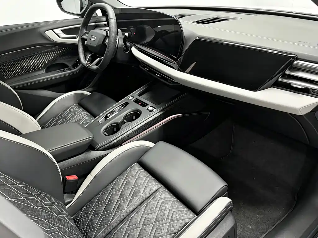 Audi A5L — фото 10