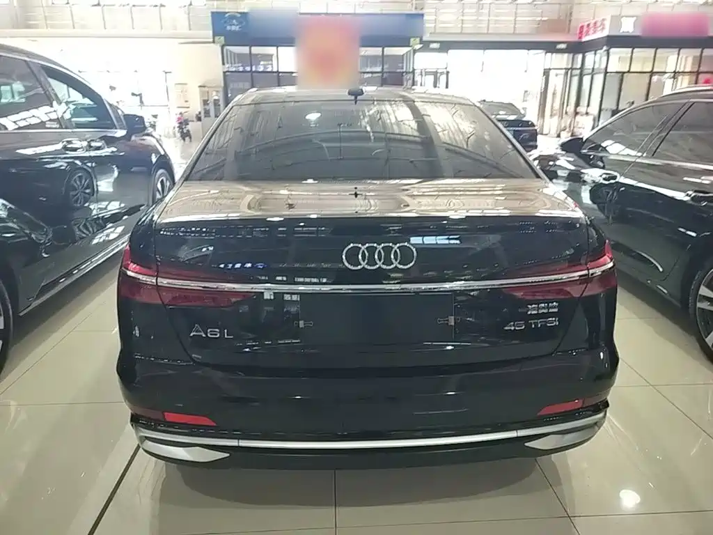Audi A6L — фото 6