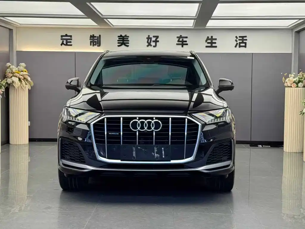 Audi Q7 — фото 2