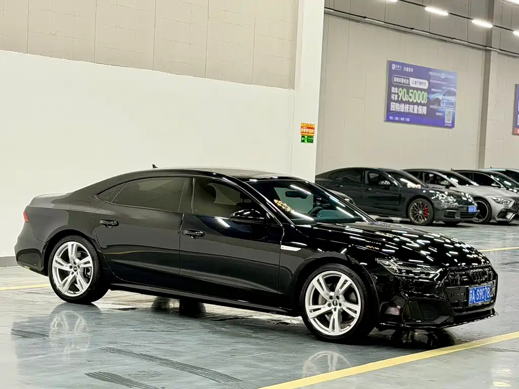 Audi A7L — фото 3
