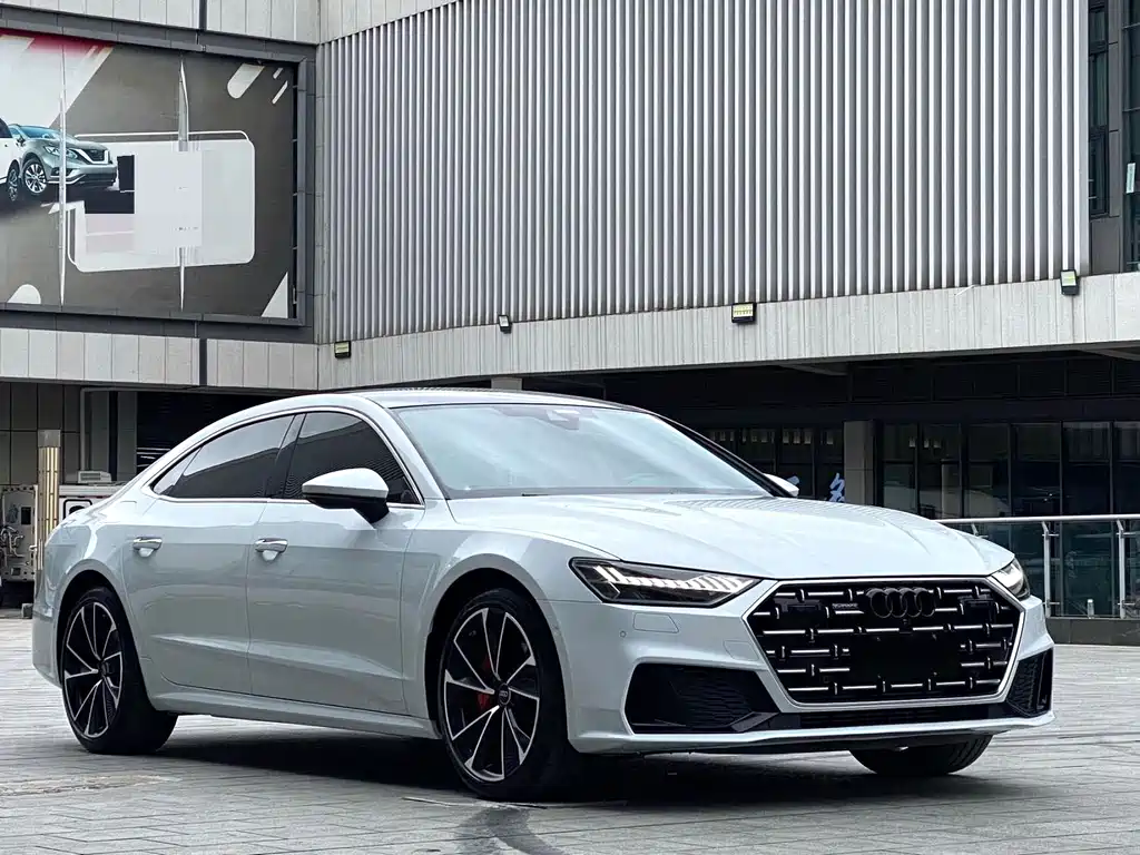 Audi A7L — фото 3