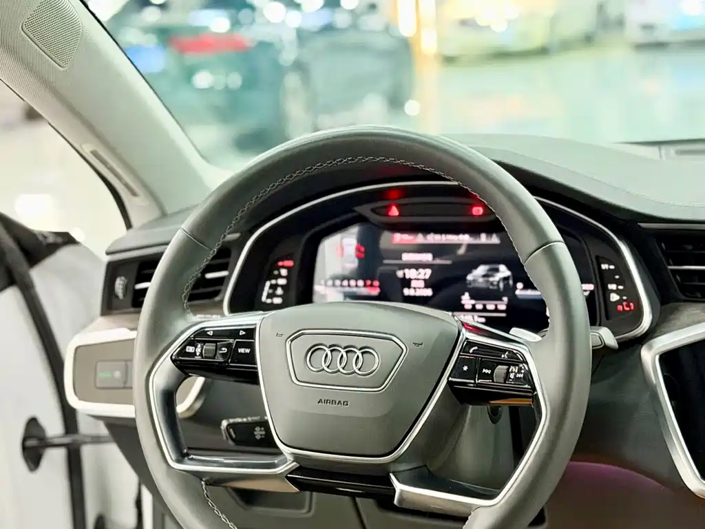 Audi A7L — фото 6