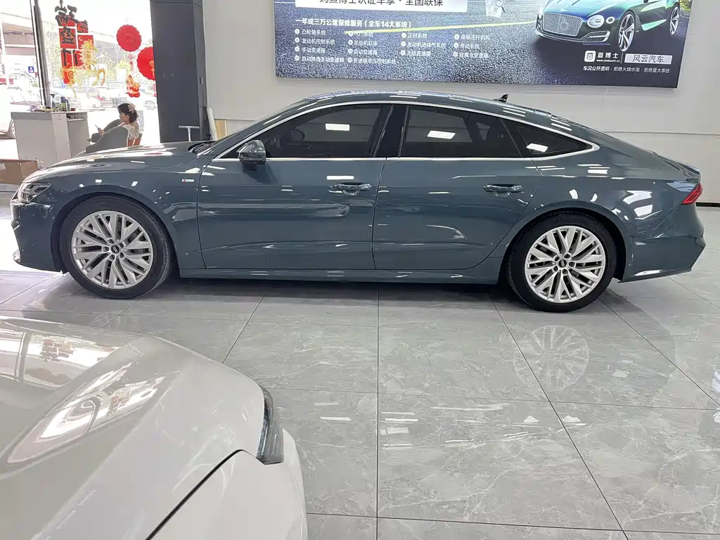 Audi A7 — фото 19