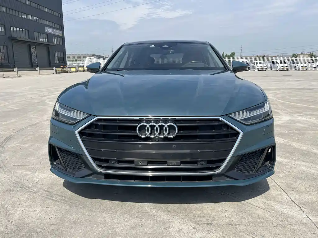 Audi A7 — фото 23