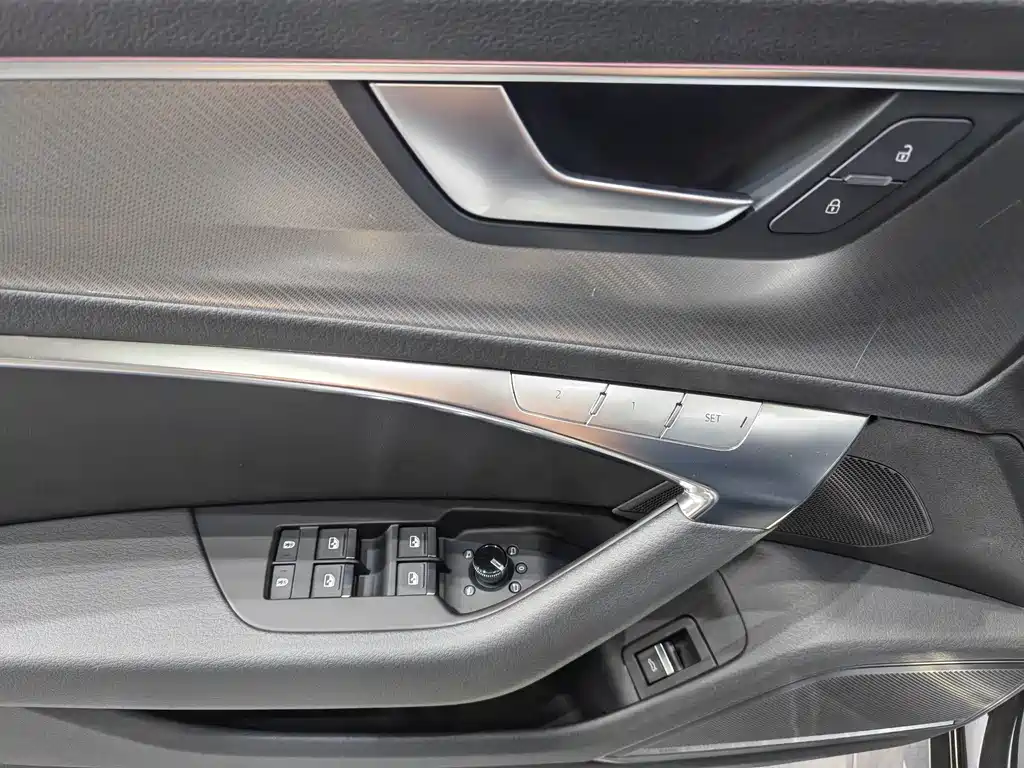 Audi A7 — фото 15