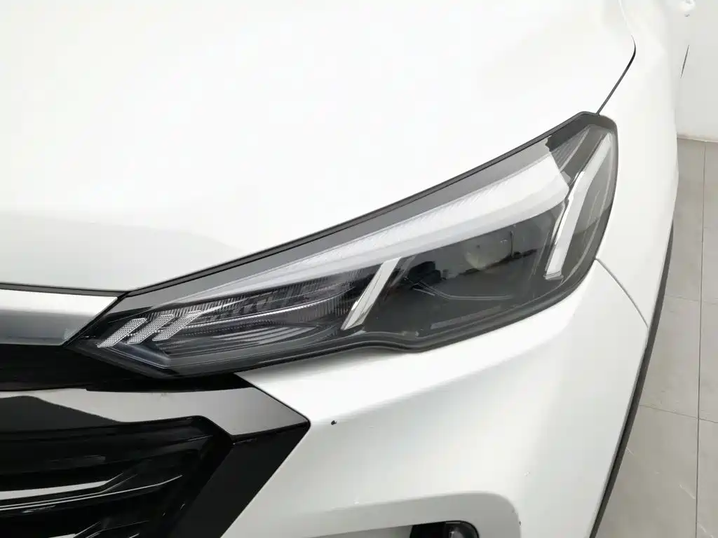 BAIC X3 — фото 7