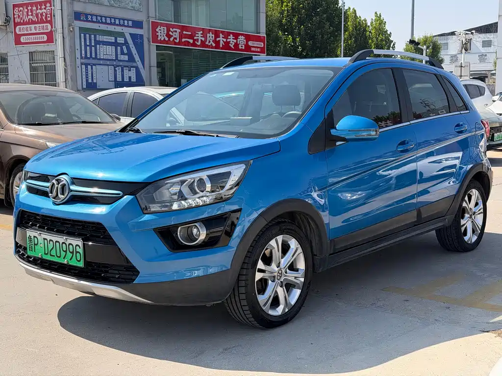 BAIC New Energy EX — фото 3