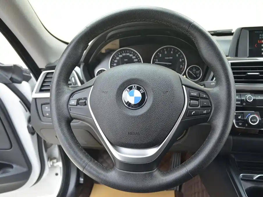 BMW 3 Series GT — фото 10