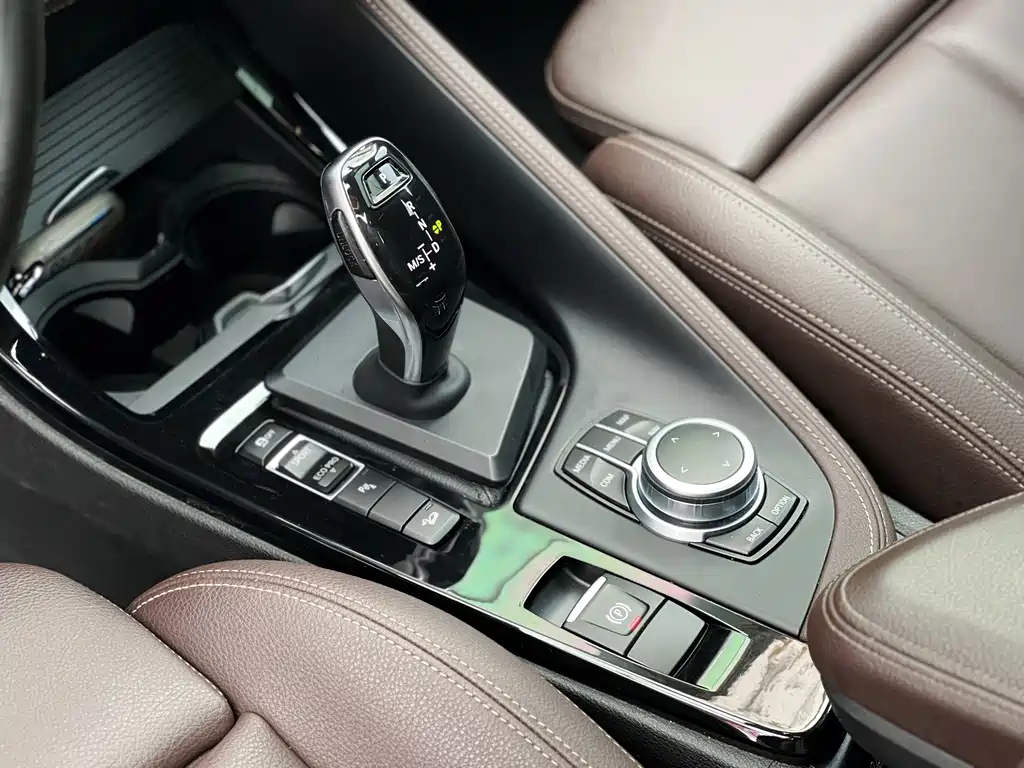 BMW X1 — фото 19