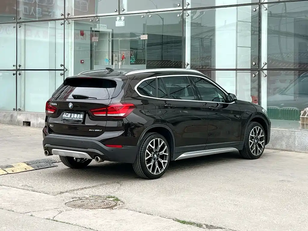 BMW X1 — фото 4