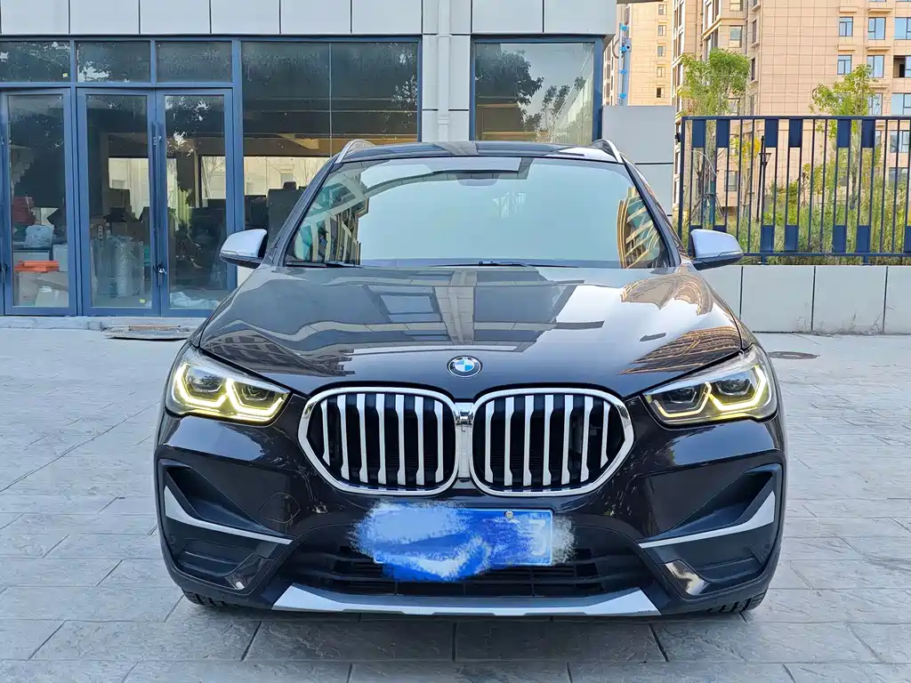 BMW X1 — фото 2