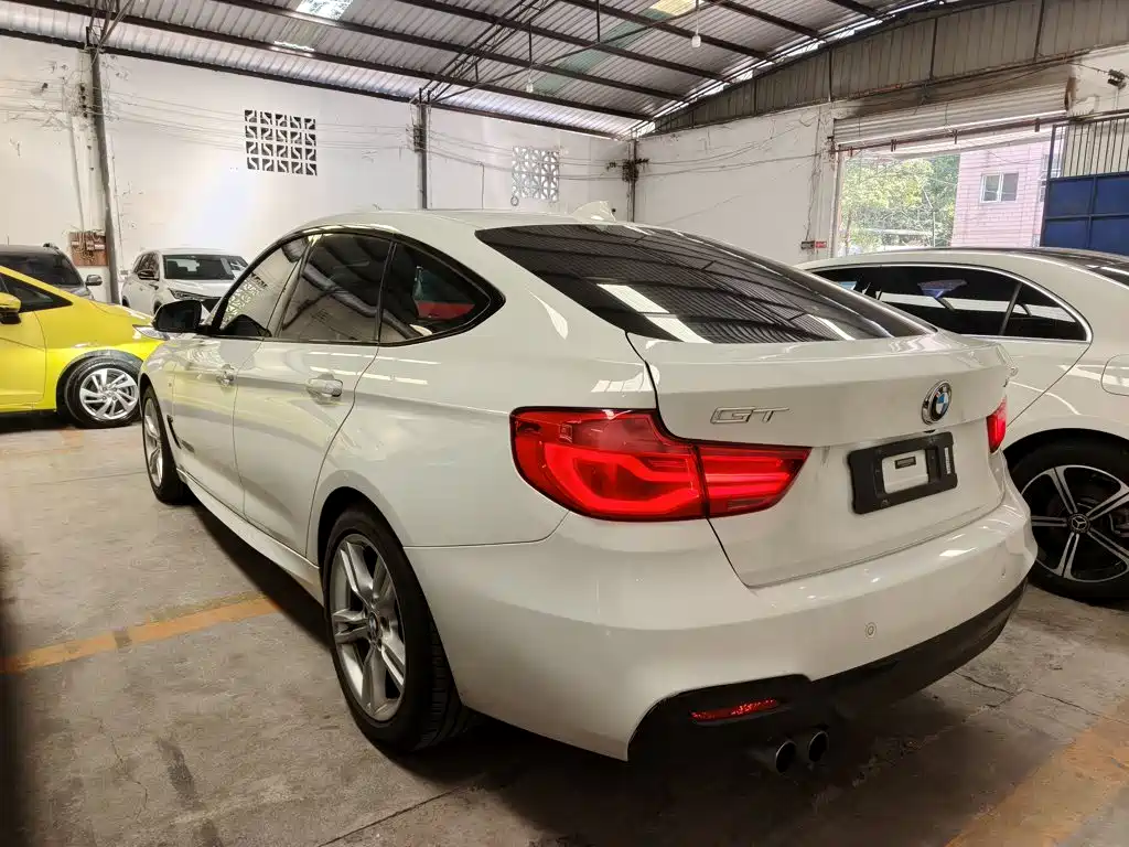 BMW 3 Series GT — фото 5