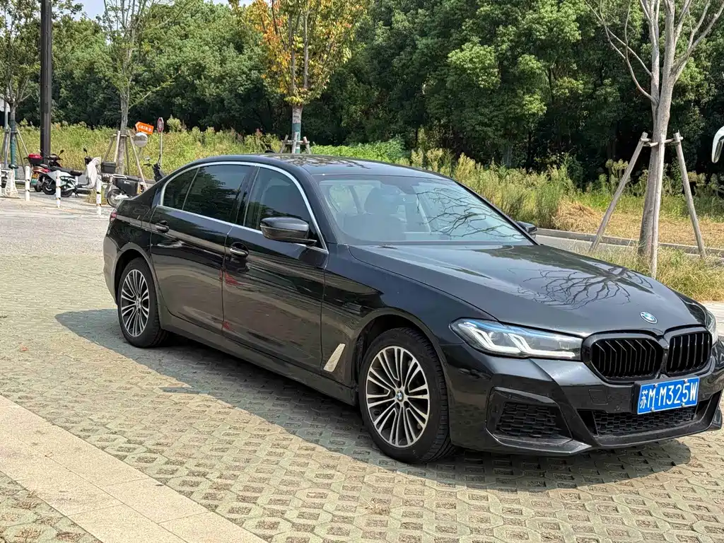 BMW 5 Series — фото 3