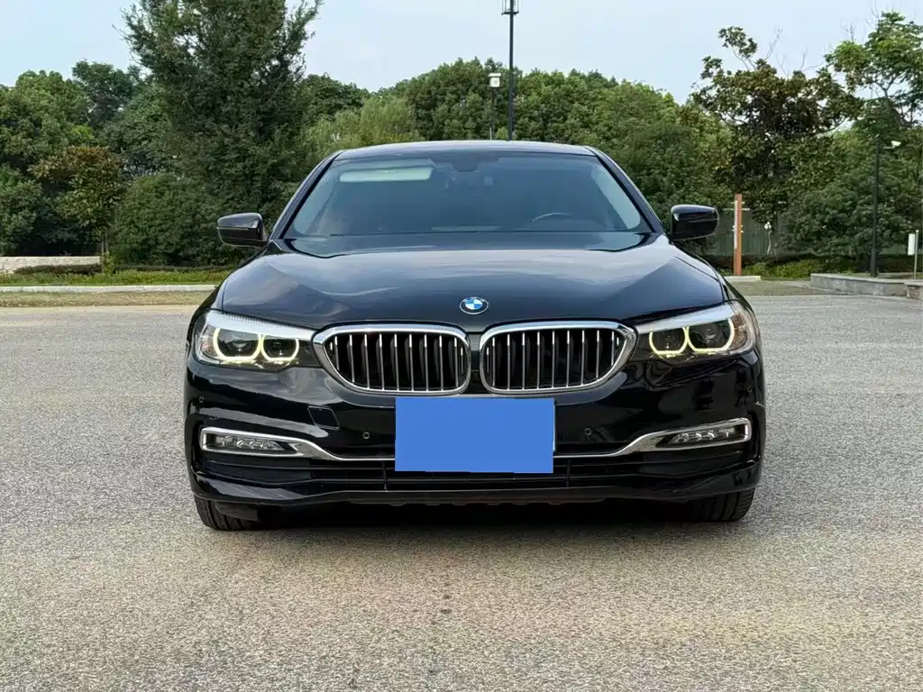 BMW 5 Series — фото 2