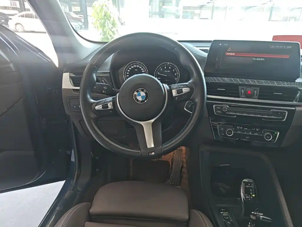 BMW X1 — фото 11