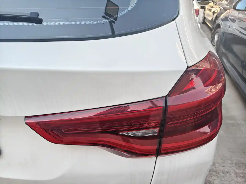 BMW X3 — фото 11