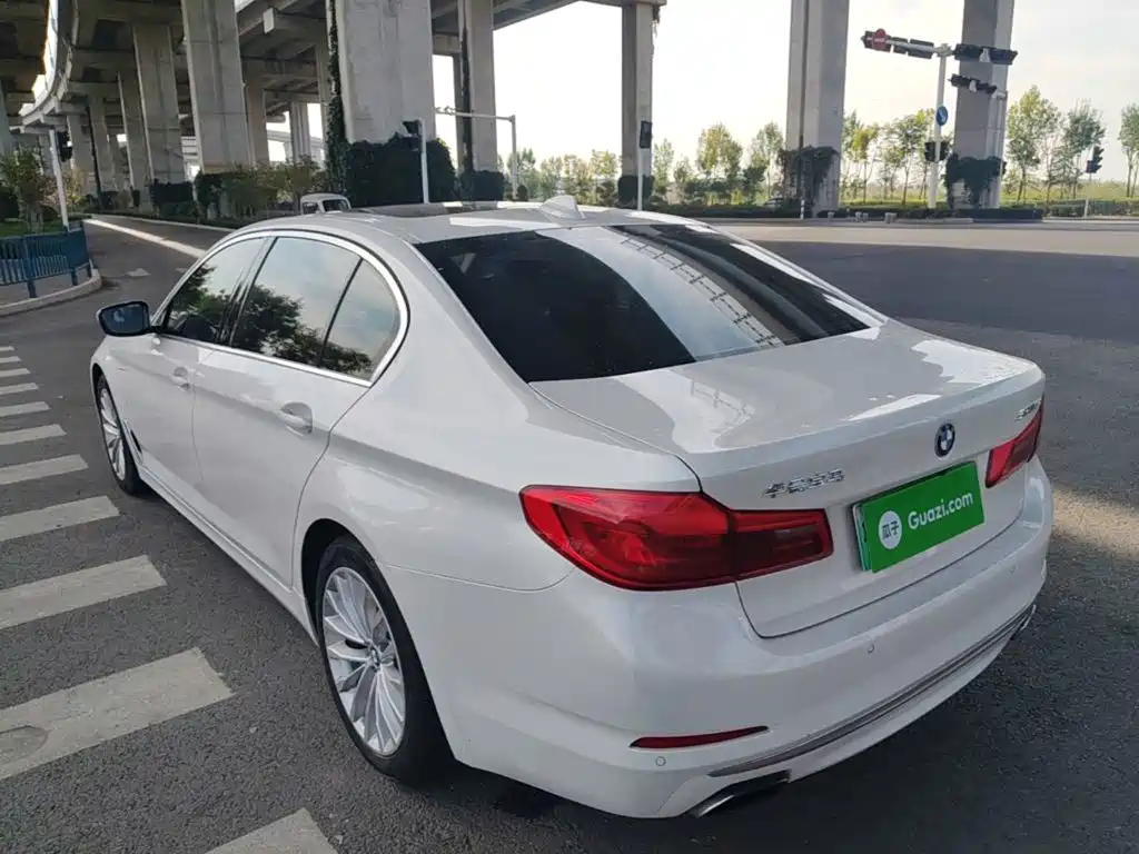 BMW 5 Series New Energy — фото 5