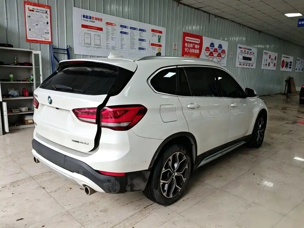 BMW X1 — фото 14