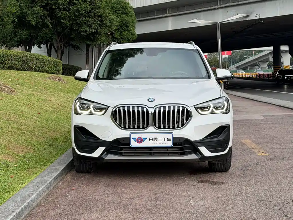 BMW X1 — фото 2