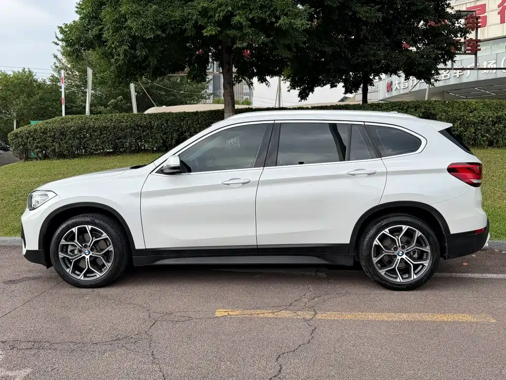 BMW X1 — фото 3