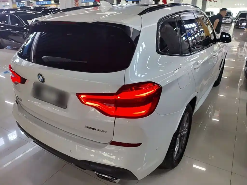 BMW X3 — фото 7