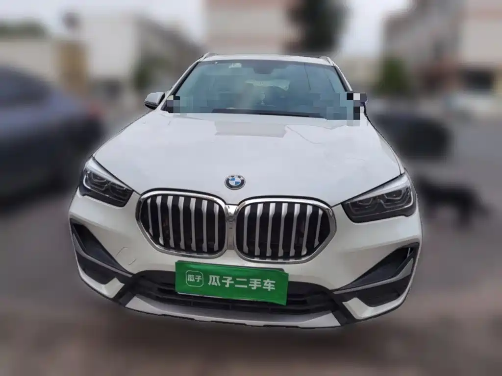 BMW X1 — фото 2