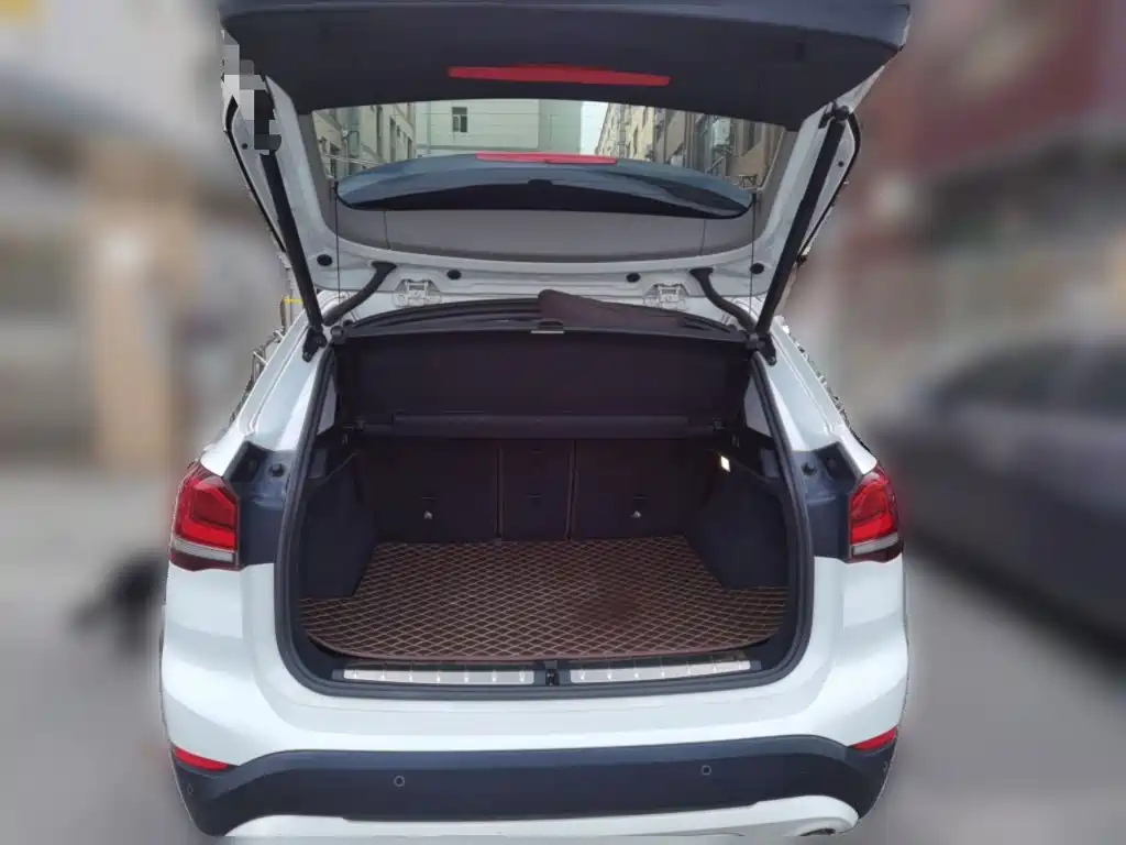BMW X1 — фото 15