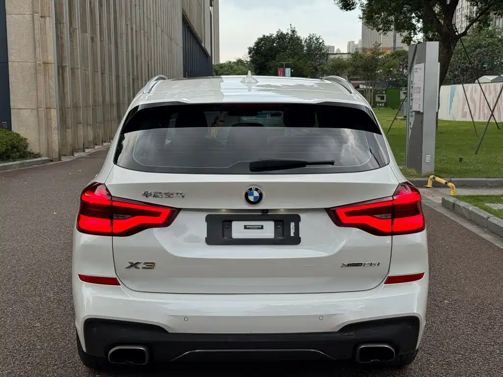 BMW X3 — фото 14