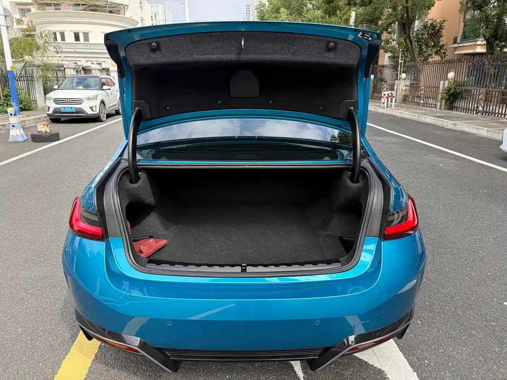 BMW i3 — фото 17