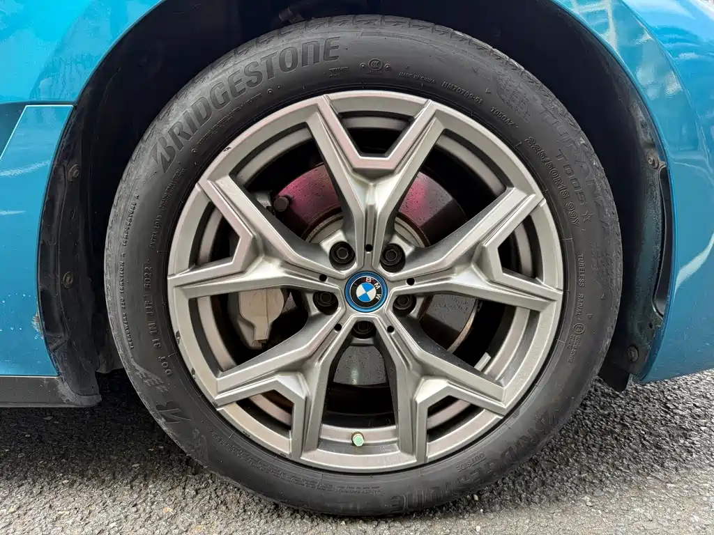 BMW i3 — фото 18