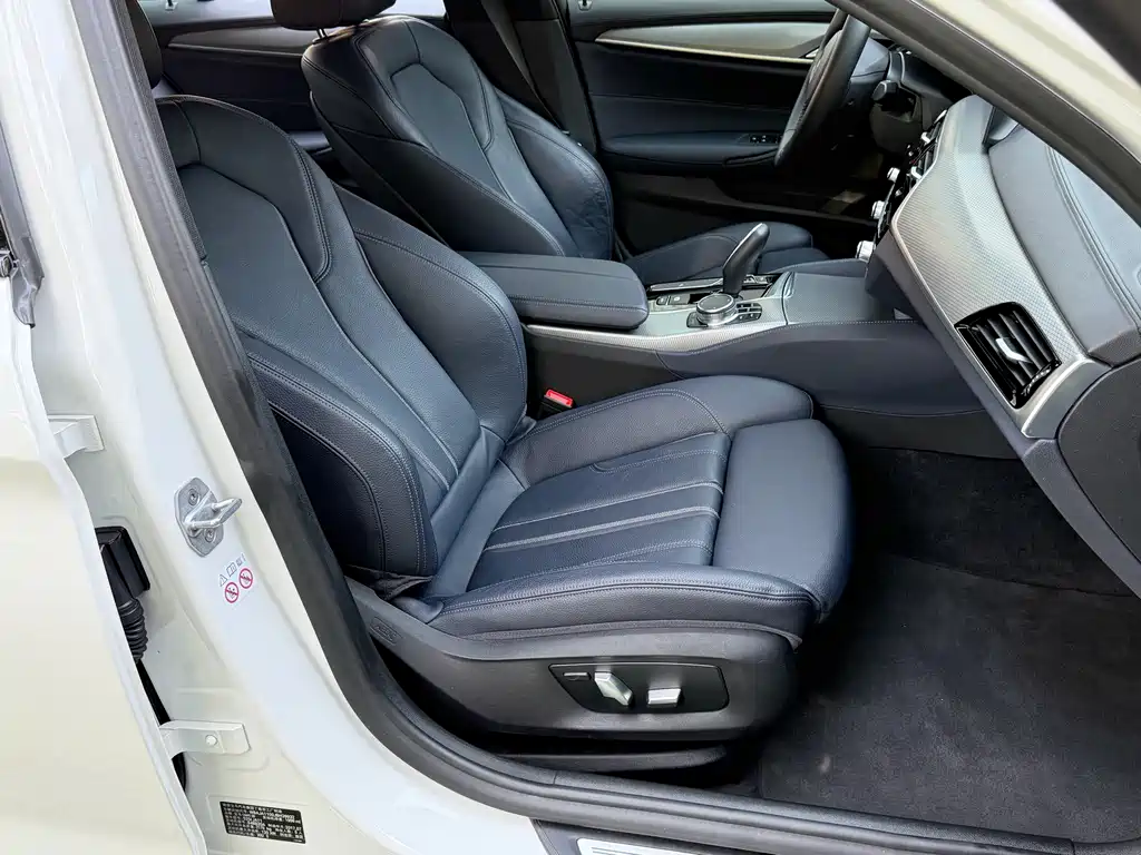 BMW 5 Series (Import) — фото 11