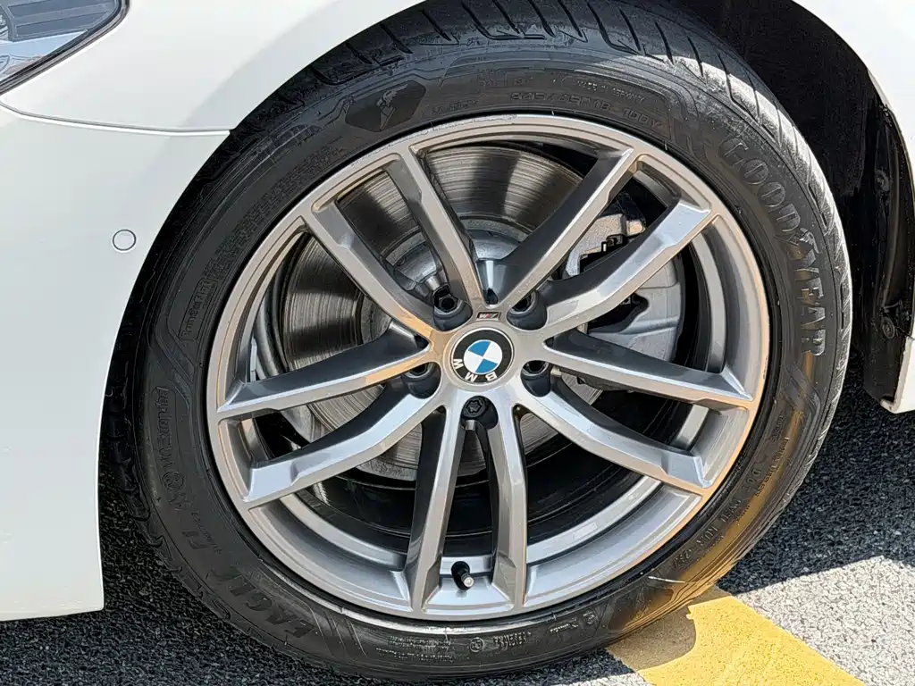 BMW 5 Series (Import) — фото 3
