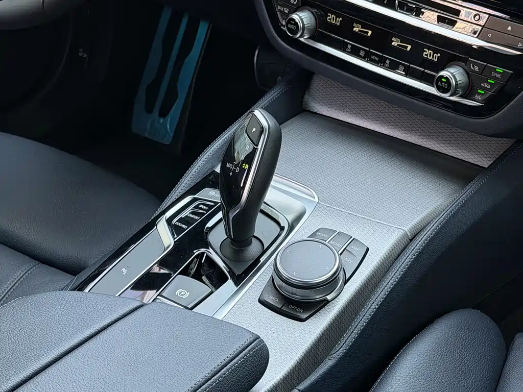 BMW 5 Series (Import) — фото 10