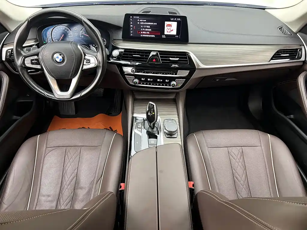 BMW 5 Series — фото 15