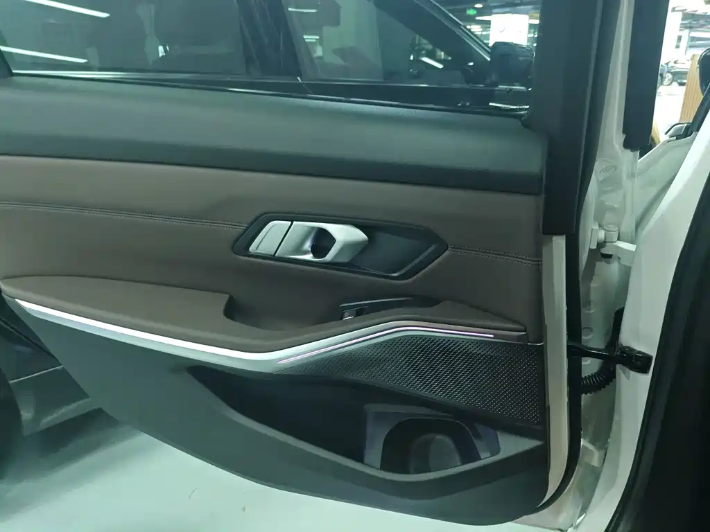 BMW 3 Series — фото 14