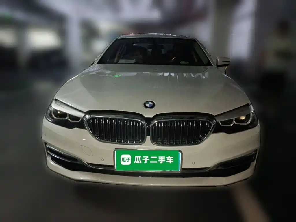 BMW 5 Series — фото 23